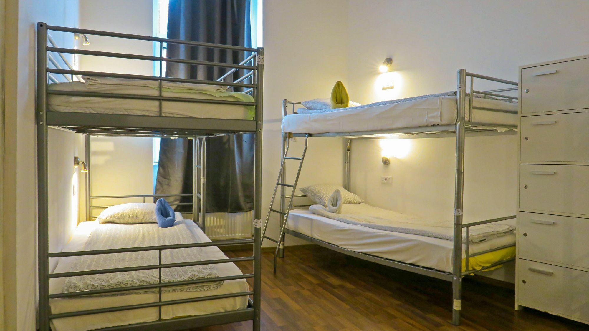 The Evil Clown Hostel บราชอฟ ภายนอก รูปภาพ