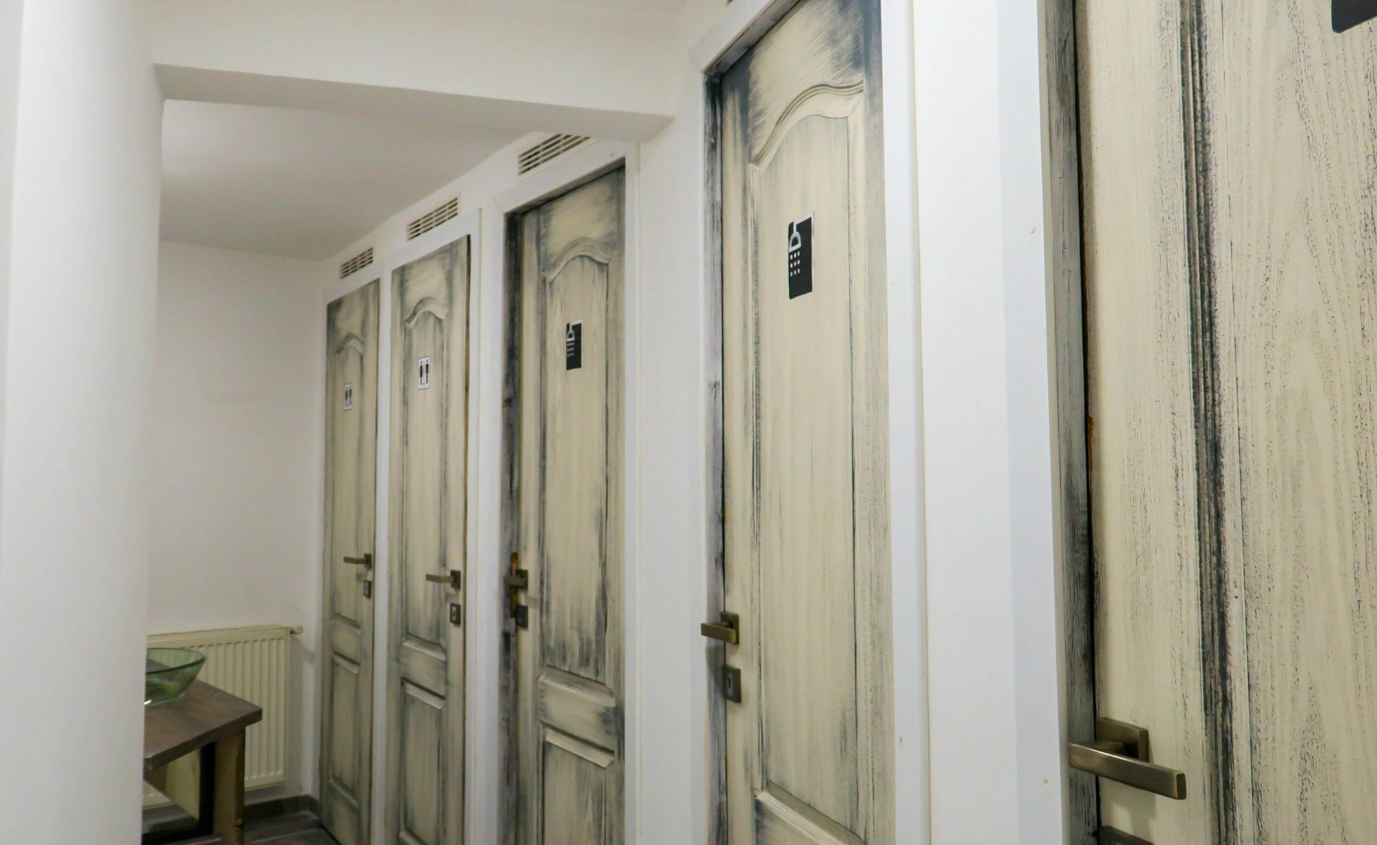 The Evil Clown Hostel บราชอฟ ภายนอก รูปภาพ