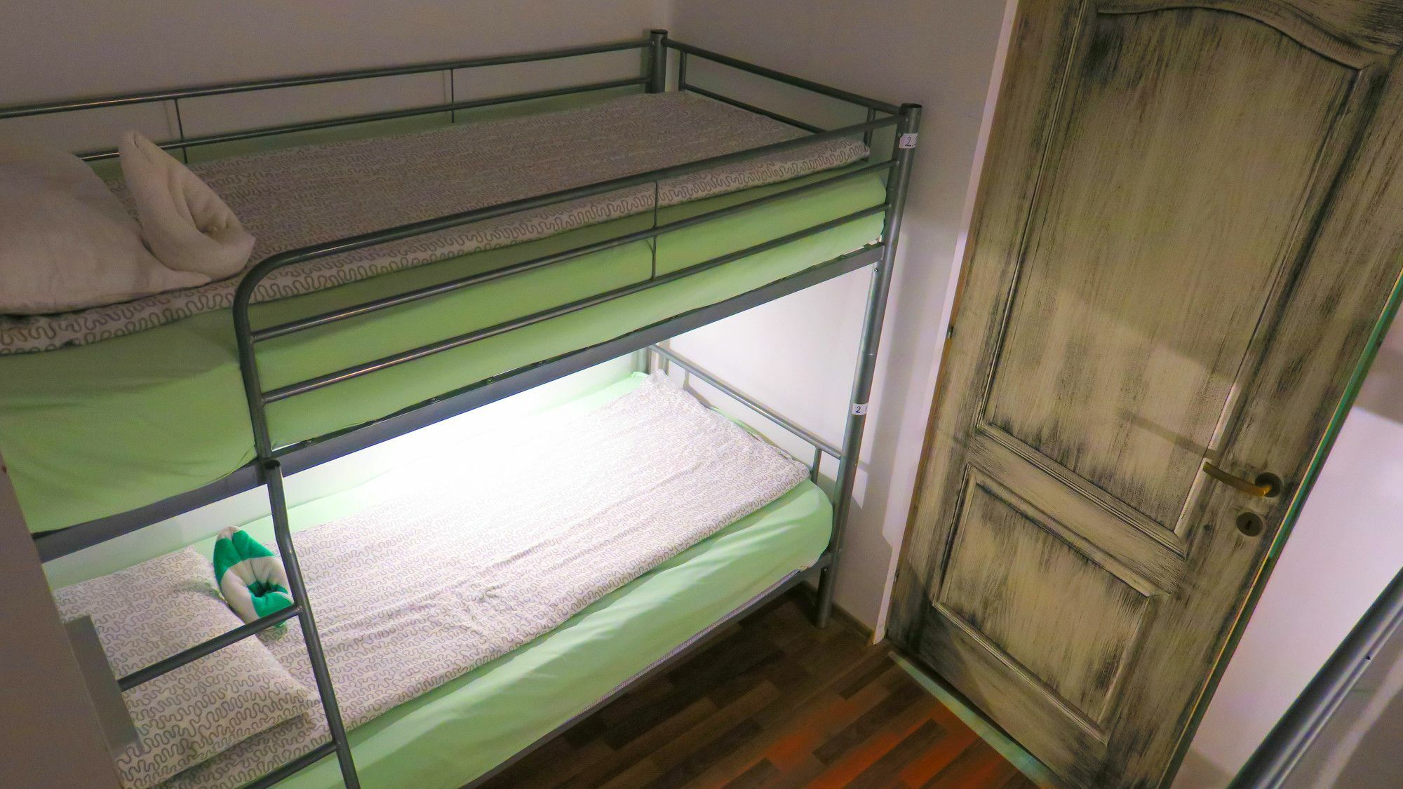 The Evil Clown Hostel บราชอฟ ภายนอก รูปภาพ