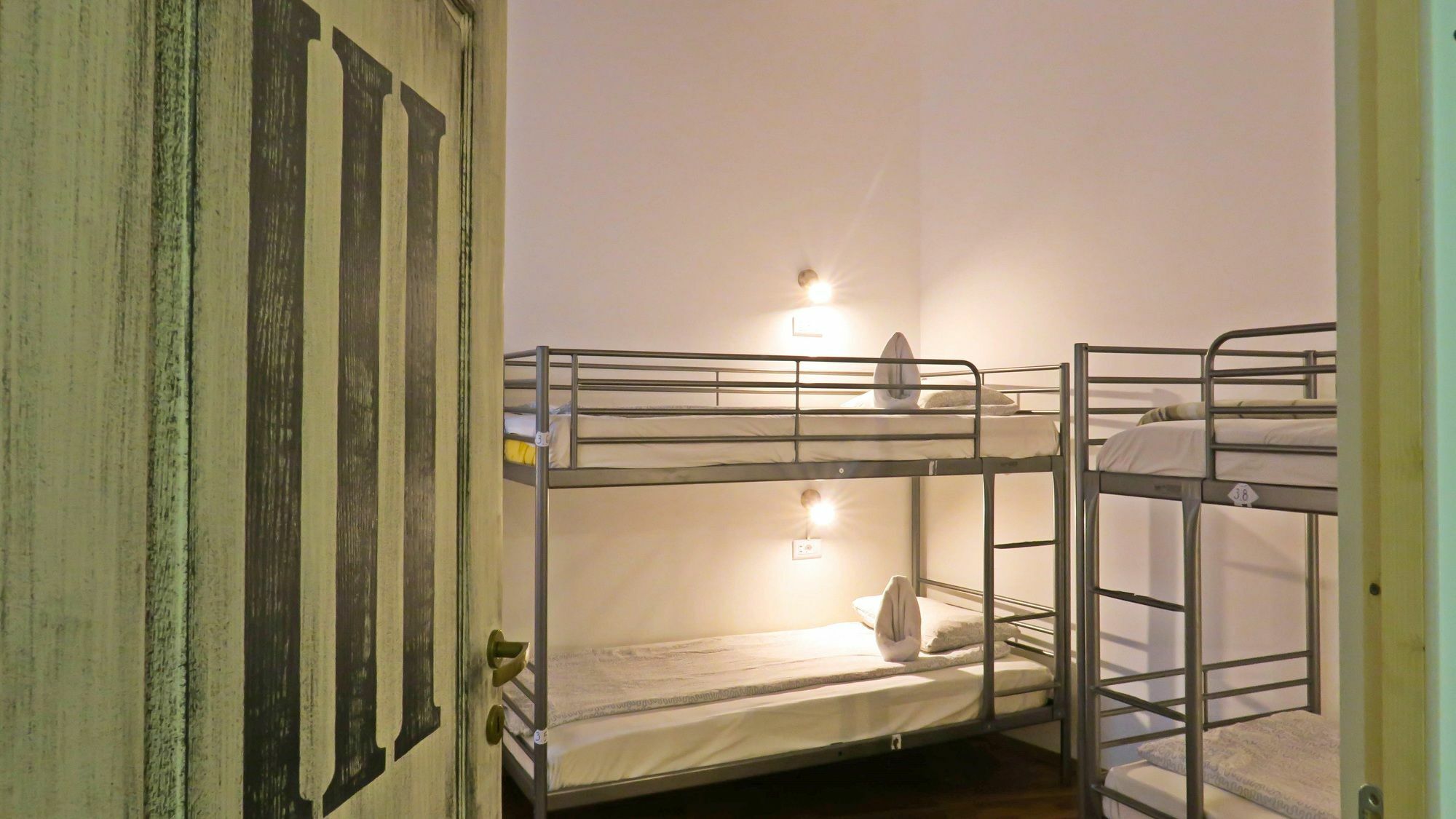 The Evil Clown Hostel บราชอฟ ภายนอก รูปภาพ